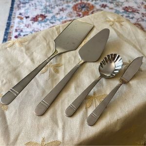 Reed & Barton Set of 4 Brighton Stainless Steel Serving Pieces.